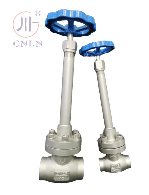 Valve à globe cryogénique à tige longue manuelle pour réservoir de stockage cryogénique / gaz liquide / skid
