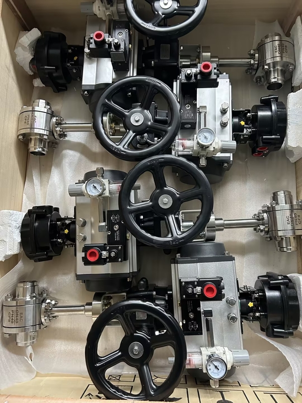 Valve à bille pneumatique cryogénique en acier inoxydable DN50 pour pompes cryogéniques pour GNL/LOX/LN2/LAR/LCO2