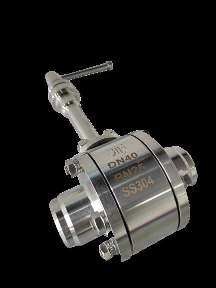 Valve à bille cryogénique avec raccordement à la bride et fonctionnement du roue à main adaptée au GNL LN2 LAr